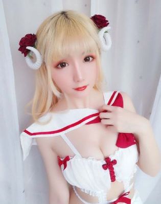 男女差差差差差打扑克视频_超清在线观看完整版