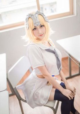 灰色果实哪里黄_BD英语在线视频观看