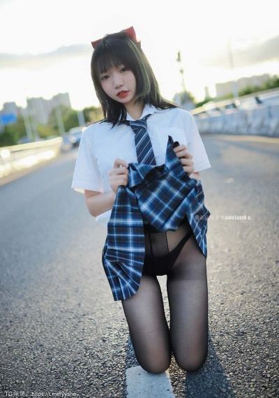 美女啊啊啊啊啊_国产剧高清在线观看